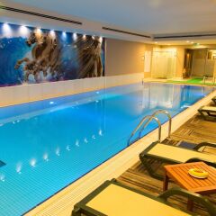 Отель Holiday Inn Istanbul Sisli бассейн фото 3