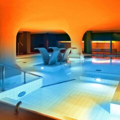 Отель Castro Exclusive Residences SPA Sagrada Familia Испания, Барселона - отзывы, цены и фото номеров - забронировать отель Castro Exclusive Residences SPA Sagrada Familia онлайн бассейн фото 2