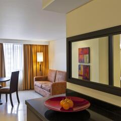 Отель Four Points by Sheraton Cali комната для гостей фото 2