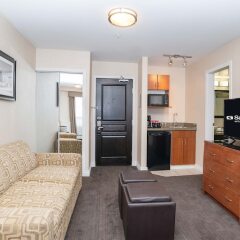 Отель Sandman Hotels & Suites Calgary West Канада, Калгари - отзывы, цены и фото номеров - забронировать отель Sandman Hotels & Suites Calgary West онлайн в номере
