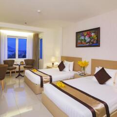 Sunrise Hotel комната для гостей