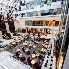 Отель Oryx Rotana балкон