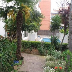 Отель Hostal Magnolia Испания, Льорет-де-Мар - отзывы, цены и фото номеров - забронировать отель Hostal Magnolia онлайн