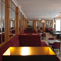Отель Austria Trend Parkhotel Schoenbrunn Вена гостиничный бар