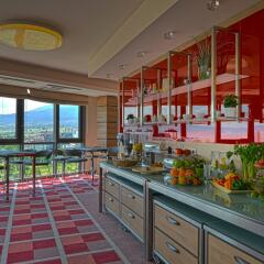 Suite Hotel Sofia питание
