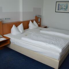Отель Ramada by Wyndham Hannover Германия, Ганновер - отзывы, цены и фото номеров - забронировать отель Ramada by Wyndham Hannover онлайн комната для гостей фото 4