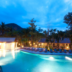 Отель Deevana Patong Resort & Spa бассейн фото 3
