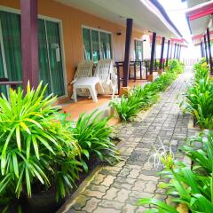 Отель Dang Sea Beach Bungalow