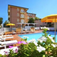 Отель Residence I Girasoli Римини бассейн фото 2