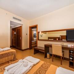 Kirman Leodikya Resort Турция, Окурджалар - отзывы, цены и фото номеров - забронировать отель Kirman Leodikya Resort - All Inclusive онлайн удобства в номере