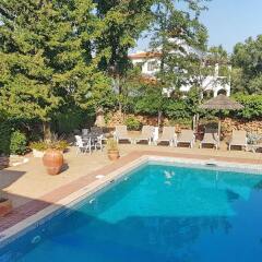 Отель Guesthouse Casadoalto - Ex Casabranca бассейн