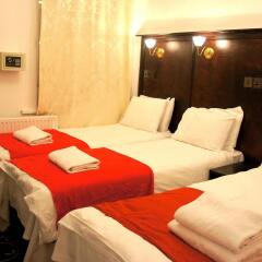 Plaza London Hotel сейф в номере