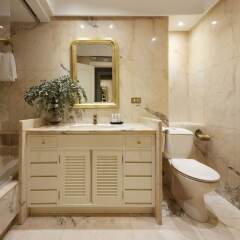 Апартаменты Playa de La Concha 10 Apartment by FeelFree Rentals ванная