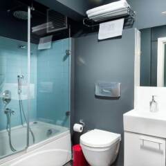 Отель Nuru Ziya Suites Стамбул ванная фото 2