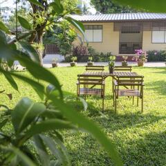 Отель The Bangkokians City Garden Home Бангкок фото 10