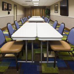 Holiday Inn Express Hotel and Suites Mankato East