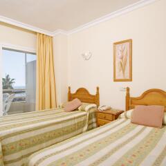 Отель Apartamentos Stella Maris ( Marcari Sl.) Испания, Фуэнхирола - 1 отзыв об отеле, цены и фото номеров - забронировать отель Apartamentos Stella Maris ( Marcari Sl.) онлайн комната для гостей