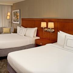Отель Courtyard by Marriott Washington Capitol Hill/Navy Yard комната для гостей