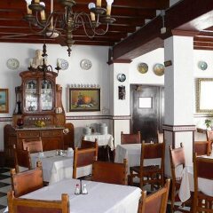 Отель Hostal Cas Bombu питание