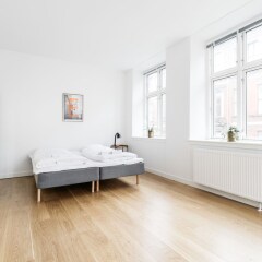 Отель 3-bedroom Apartment in Copenhagen Дания, Копенгаген - отзывы, цены и фото номеров - забронировать отель 3-bedroom Apartment in Copenhagen онлайн комната для гостей фото 3