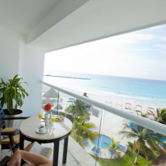 Отель Krystal Cancun Мексика, Канкун - 2 отзыва об отеле, цены и фото номеров - забронировать отель Krystal Cancun онлайн балкон