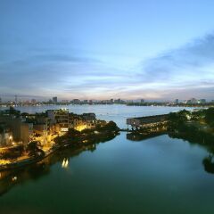 West Lake Home Hotel & Spa
