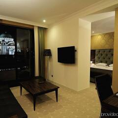 Crystal Hotel Belgrade комната для гостей фото 4