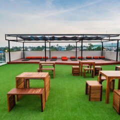 Отель Phuket Marine Poshtel Таиланд, Бухта Чалонг - отзывы, цены и фото номеров - забронировать отель Phuket Marine Poshtel онлайн спортивное сооружение