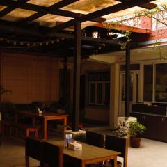 Отель Hostel Milarepa Непал, Катманду - отзывы, цены и фото номеров - забронировать отель Hostel Milarepa онлайн питание