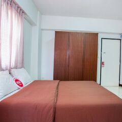 Отель Nida Rooms Narathivas 2888 Residence At Living Nara Place Бангкок комната для гостей фото 5