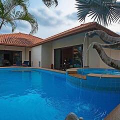 Отель Tranquillo Pool Villa бассейн