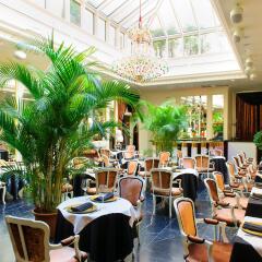 Grand Palace Hotel