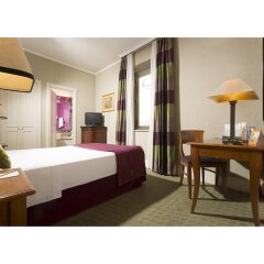 Hotel Dei Mellini сейф в номере