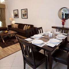 Al Waleed Palace Hotel Apartments Oud Metha в номере