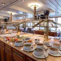Отель OnRiver Hotels - MS Cezanne питание