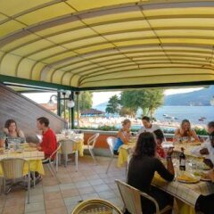 Отель Camping Villaggio Isolino Италия, Вербания - отзывы, цены и фото номеров - забронировать отель Camping Villaggio Isolino онлайн питание