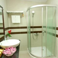 Отель Luxury Nha Trang Hotel Вьетнам, Нячанг - 7 отзывов об отеле, цены и фото номеров - забронировать отель Luxury Nha Trang Hotel онлайн ванная