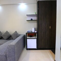 Отель Meet Inn At Silom Бангкок удобства в номере фото 2