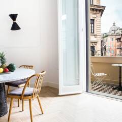 Апартаменты Temple Street Fabulous Apartment балкон