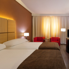 Hotel Silken Puerta de Valencia комната для гостей фото 3