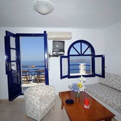 Chic Hotel Santorini в номере фото 2