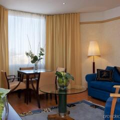Отель Holiday Inn Oulu комната для гостей