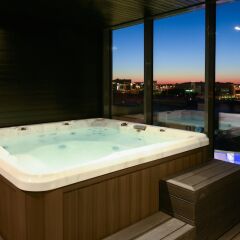Отель Holiday Inn Helsinki Exhibition & Convention Centre - Messukeskus Финляндия, Хельсинки - 12 отзывов об отеле, цены и фото номеров - забронировать отель Holiday Inn Helsinki Exhibition & Convention Centre - Messukeskus онлайн бассейн фото 2