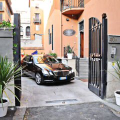Отель Rome Eco Suites