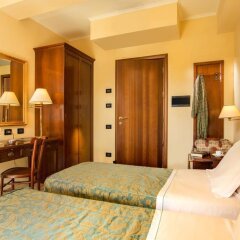 Hotel Verdeborgo сейф в номере