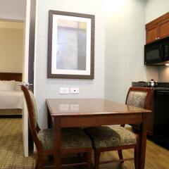 Отель Homewood Suites Mayfaire Уилмингтон в номере