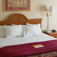 La Quinta Inn & Suites by Wyndham Aberdeen-APG in Aberdeen, United States of America from 122$, photos, reviews - zenhotels.com guestroom photo 3
