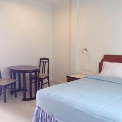 Отель Kasemsuk Guesthouse комната для гостей фото 3