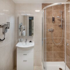 Отель Louren Apartments Чехия, Прага - отзывы, цены и фото номеров - забронировать отель Louren Apartments онлайн ванная фото 2