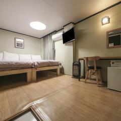 Отель Insadong R Guesthouse - Hostel Южная Корея, Сеул - отзывы, цены и фото номеров - забронировать отель Insadong R Guesthouse - Hostel онлайн удобства в номере